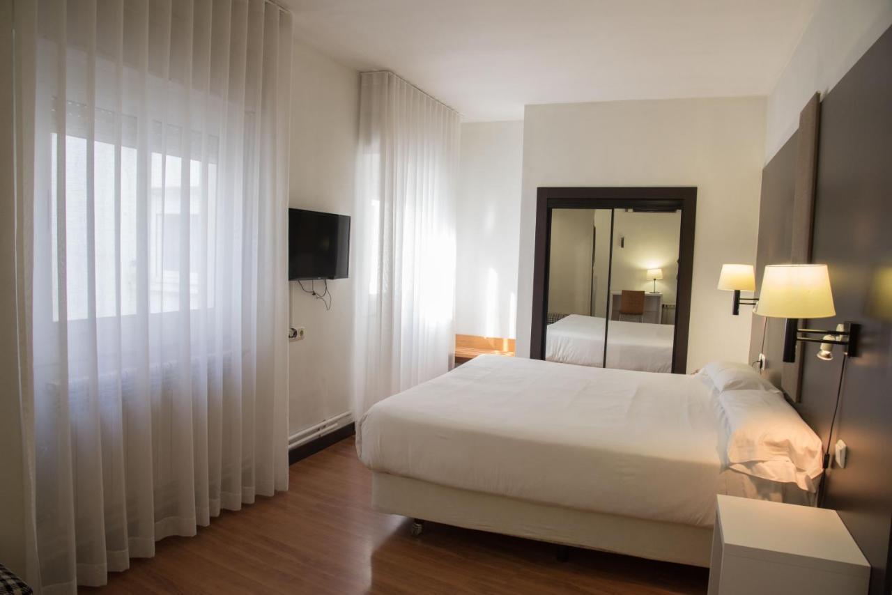Hotel Delta Tudela Exteriör bild